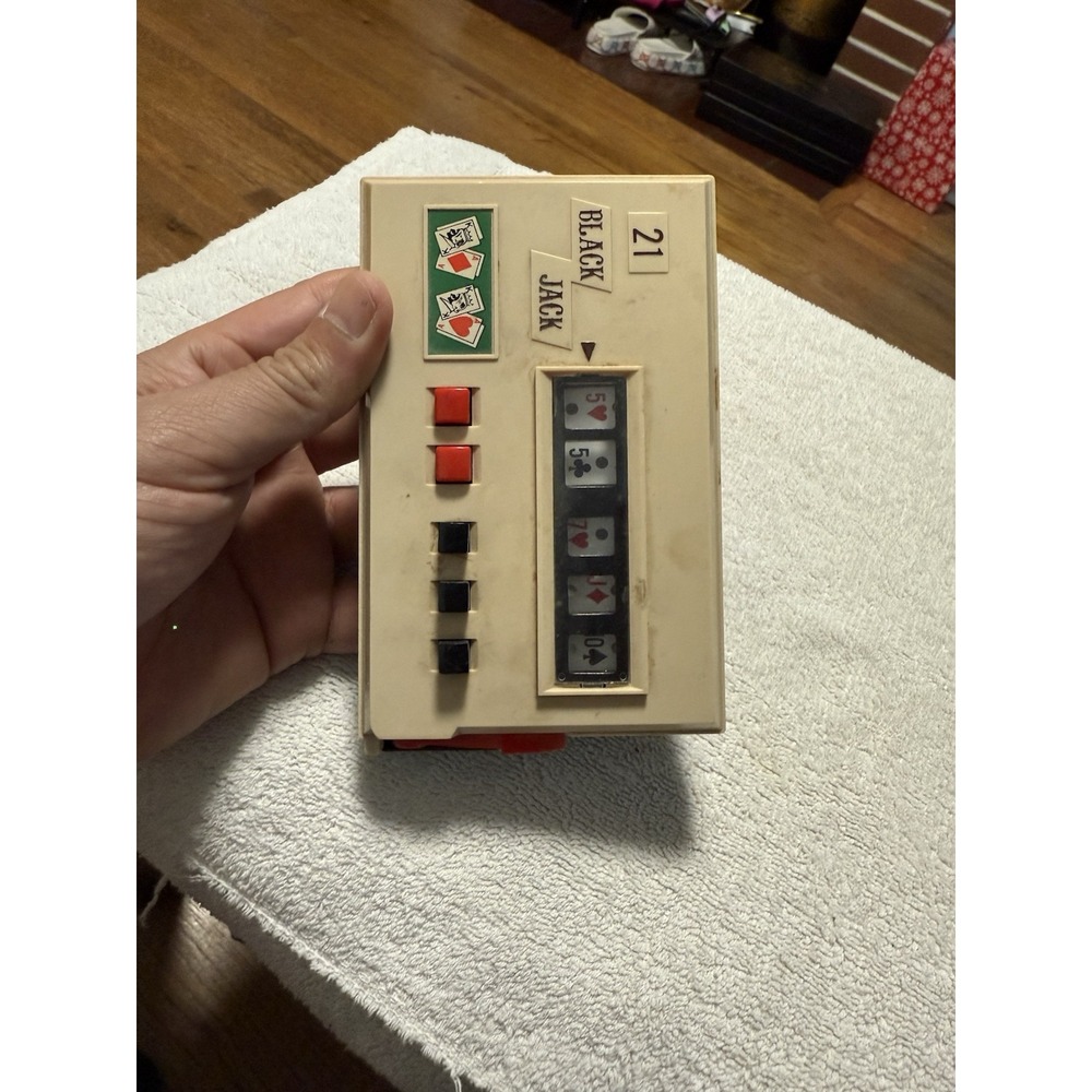 1991 Vintage New Radio Shack Blackjack 21 Push Button Operation Game